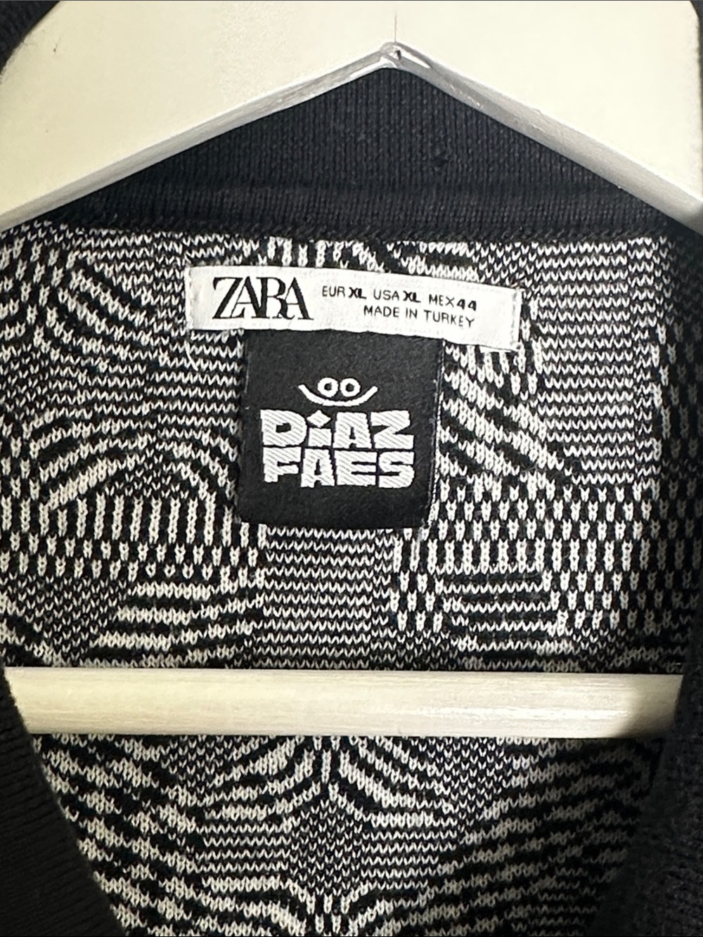 Zara Diaz Faes Sweater Shirt Black White Button Up Stretchy Mens XL - Picture 3 of 7